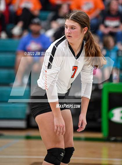 Thumbnail 2 in Thorndale vs. Schulenburg (UIL 2A Region 4 Area Playoff) photogallery.