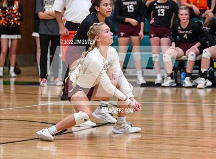 Thumbnail 1 in Thorndale vs. Schulenburg (UIL 2A Region 4 Area Playoff) photogallery.