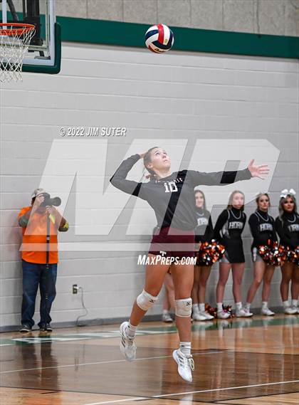 Thumbnail 3 in Thorndale vs. Schulenburg (UIL 2A Region 4 Area Playoff) photogallery.