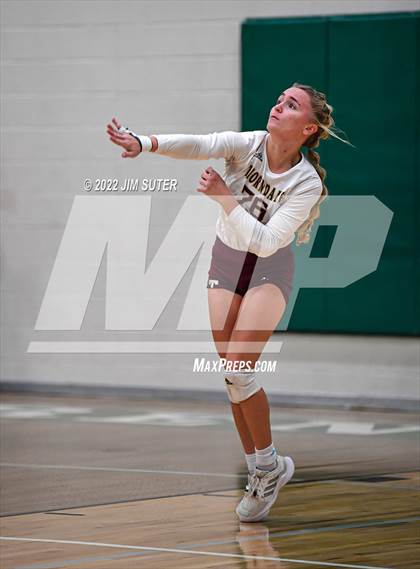 Thumbnail 3 in Thorndale vs. Schulenburg (UIL 2A Region 4 Area Playoff) photogallery.