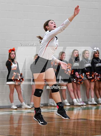 Thumbnail 3 in Thorndale vs. Schulenburg (UIL 2A Region 4 Area Playoff) photogallery.