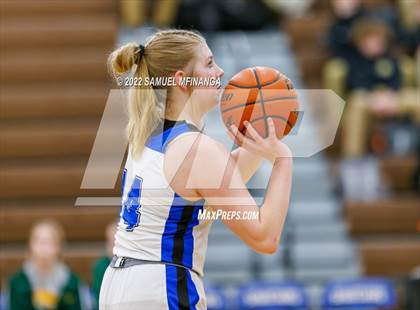 Thumbnail 3 in Pius X @ Lincoln East photogallery.