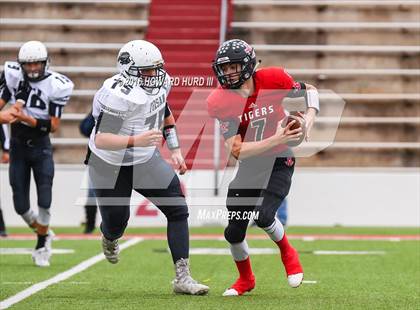 Thumbnail 1 in Forsan vs. Anson (UIL 2A Regional Playoff) photogallery.