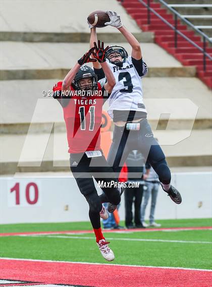 Thumbnail 1 in Forsan vs. Anson (UIL 2A Regional Playoff) photogallery.