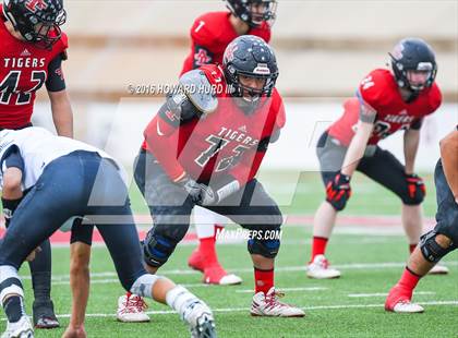 Thumbnail 3 in Forsan vs. Anson (UIL 2A Regional Playoff) photogallery.