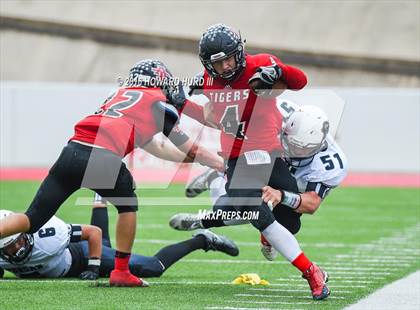 Thumbnail 3 in Forsan vs. Anson (UIL 2A Regional Playoff) photogallery.