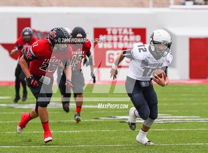 Thumbnail 2 in Forsan vs. Anson (UIL 2A Regional Playoff) photogallery.