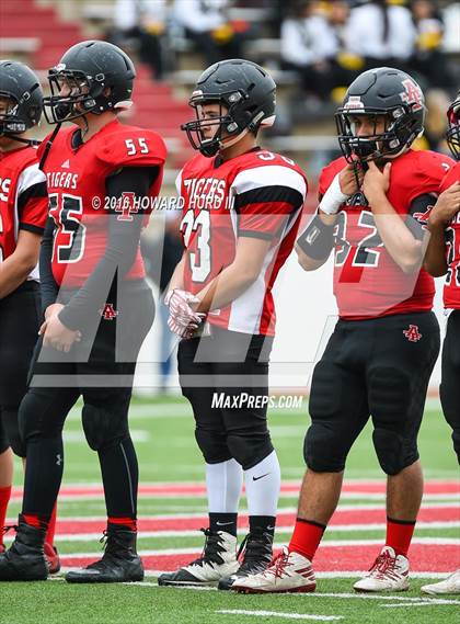 Thumbnail 1 in Forsan vs. Anson (UIL 2A Regional Playoff) photogallery.