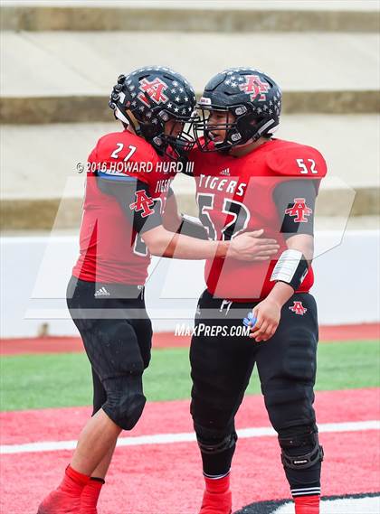 Thumbnail 3 in Forsan vs. Anson (UIL 2A Regional Playoff) photogallery.