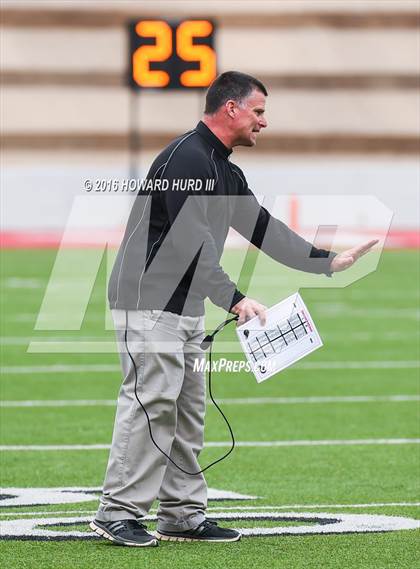 Thumbnail 3 in Forsan vs. Anson (UIL 2A Regional Playoff) photogallery.