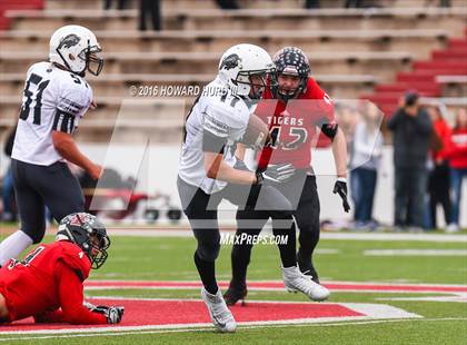 Thumbnail 1 in Forsan vs. Anson (UIL 2A Regional Playoff) photogallery.