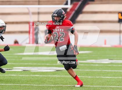 Thumbnail 3 in Forsan vs. Anson (UIL 2A Regional Playoff) photogallery.