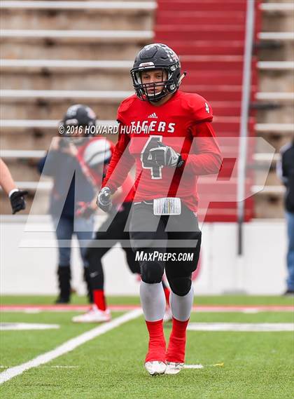 Thumbnail 3 in Forsan vs. Anson (UIL 2A Regional Playoff) photogallery.