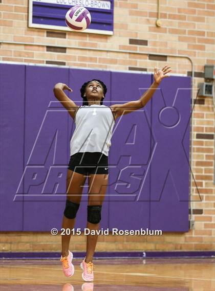 Thumbnail 2 in Raines @ Fletcher photogallery.