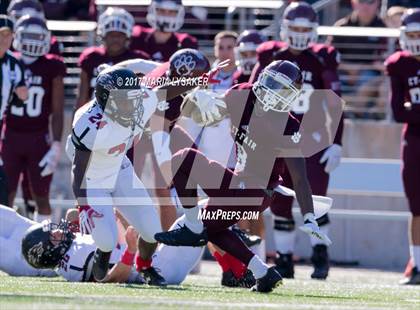 Thumbnail 2 in Cy-Fair vs. Langham Creek (UIL 6A DII Quarter Final Playoffs) photogallery.