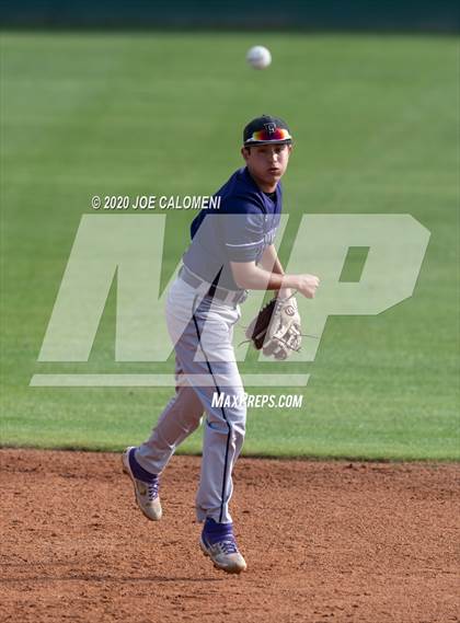 Thumbnail 2 in Reagan [Ronald] vs Franklin (San Antonio Classic) photogallery.