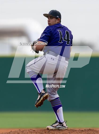 Thumbnail 3 in Reagan [Ronald] vs Franklin (San Antonio Classic) photogallery.