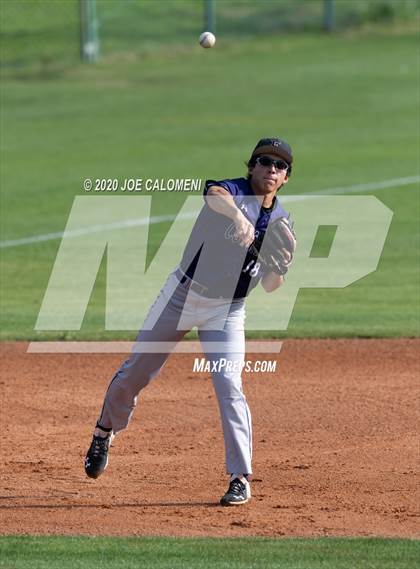 Thumbnail 2 in Reagan [Ronald] vs Franklin (San Antonio Classic) photogallery.