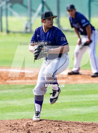 Thumbnail 1 in Reagan [Ronald] vs Franklin (San Antonio Classic) photogallery.