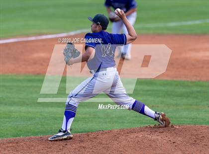 Thumbnail 2 in Reagan [Ronald] vs Franklin (San Antonio Classic) photogallery.