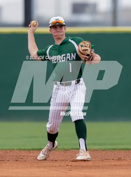Thumbnail 3 in Reagan [Ronald] vs Franklin (San Antonio Classic) photogallery.