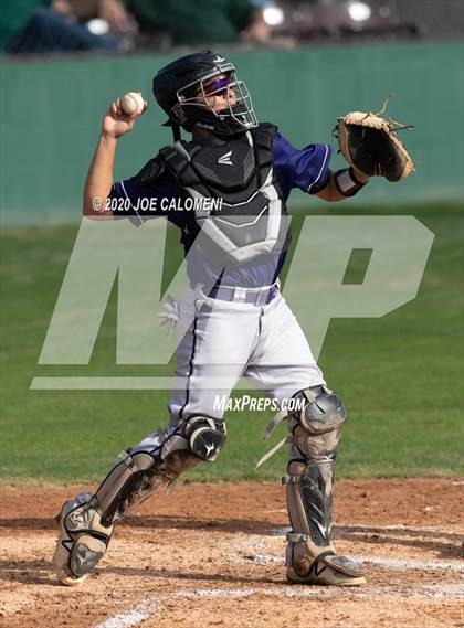 Thumbnail 2 in Reagan [Ronald] vs Franklin (San Antonio Classic) photogallery.