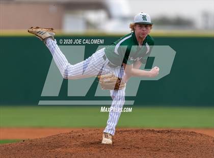 Thumbnail 3 in Reagan [Ronald] vs Franklin (San Antonio Classic) photogallery.
