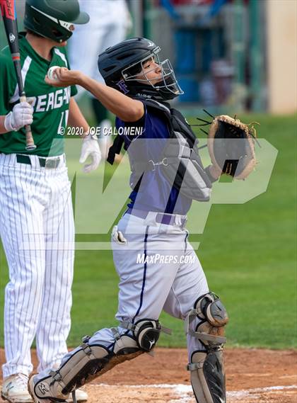 Thumbnail 1 in Reagan [Ronald] vs Franklin (San Antonio Classic) photogallery.