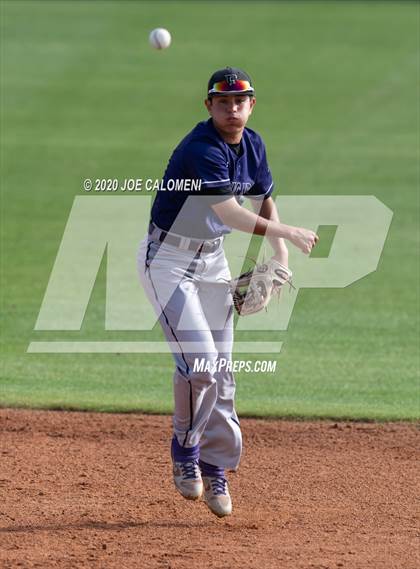 Thumbnail 1 in Reagan [Ronald] vs Franklin (San Antonio Classic) photogallery.