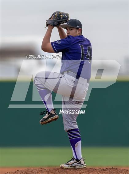 Thumbnail 1 in Reagan [Ronald] vs Franklin (San Antonio Classic) photogallery.