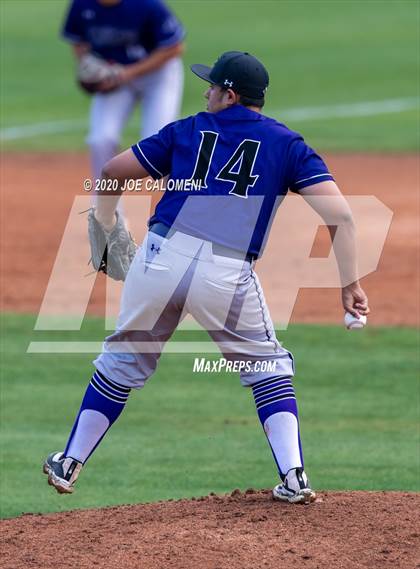 Thumbnail 2 in Reagan [Ronald] vs Franklin (San Antonio Classic) photogallery.
