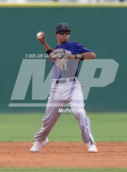 Thumbnail 2 in Reagan [Ronald] vs Franklin (San Antonio Classic) photogallery.