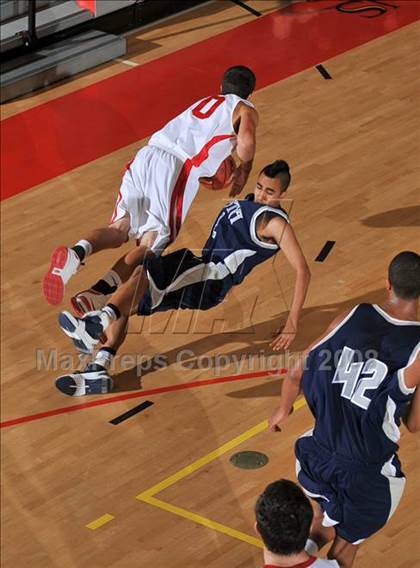 Thumbnail 1 in Vista del Lago @ Cathedral (MaxPreps Holiday Classic) photogallery.