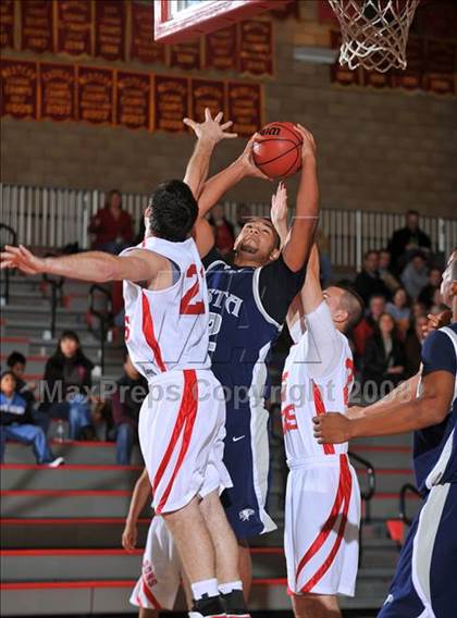Thumbnail 1 in Vista del Lago @ Cathedral (MaxPreps Holiday Classic) photogallery.