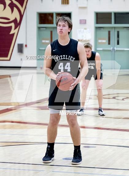 Thumbnail 1 in Granite Bay vs Whitney (SJS D2 Semifinal) photogallery.