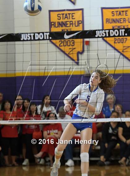 Thumbnail 3 in Fayetteville vs. St. Ignatius (Durango Fall Classic) photogallery.