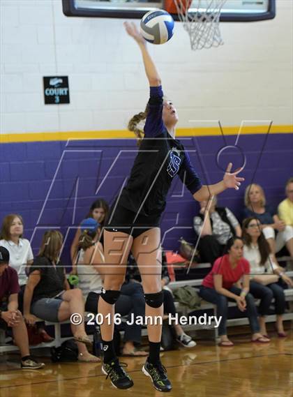 Thumbnail 1 in Fayetteville vs. St. Ignatius (Durango Fall Classic) photogallery.