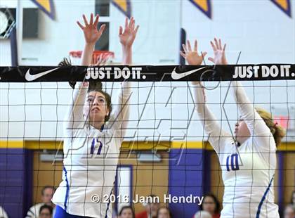 Thumbnail 3 in Fayetteville vs. St. Ignatius (Durango Fall Classic) photogallery.