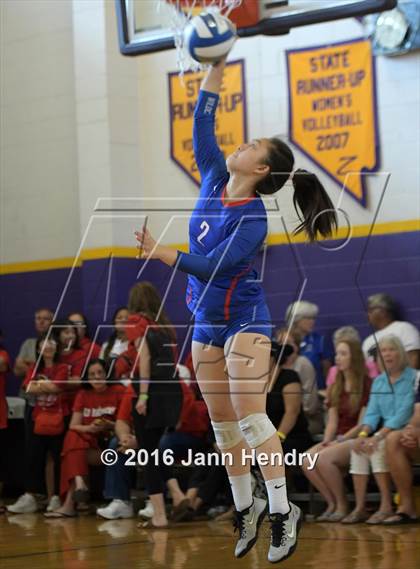 Thumbnail 1 in Fayetteville vs. St. Ignatius (Durango Fall Classic) photogallery.