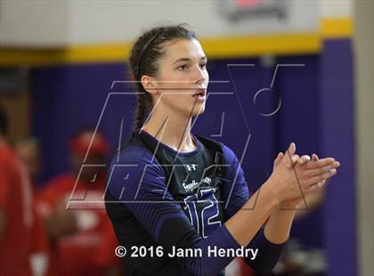 Thumbnail 1 in Fayetteville vs. St. Ignatius (Durango Fall Classic) photogallery.