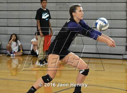 Thumbnail 1 in Fayetteville vs. St. Ignatius (Durango Fall Classic) photogallery.