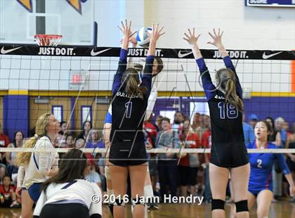 Thumbnail 3 in Fayetteville vs. St. Ignatius (Durango Fall Classic) photogallery.