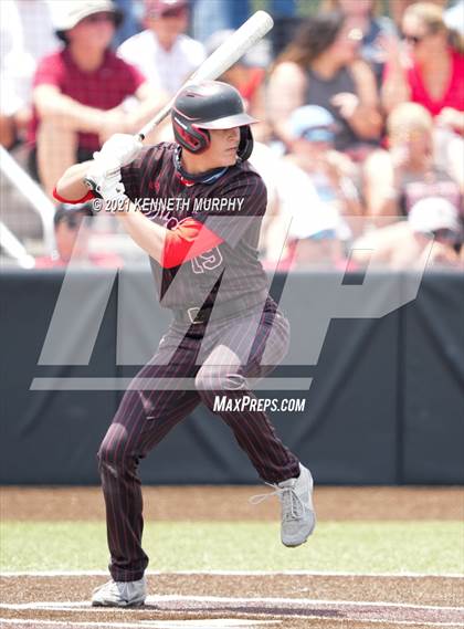 Thumbnail 3 in Tomball vs Rockwall-Heath (UIL 6A Regional Semi-Final) photogallery.