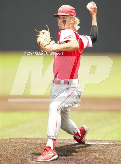 Thumbnail 3 in Tomball vs Rockwall-Heath (UIL 6A Regional Semi-Final) photogallery.