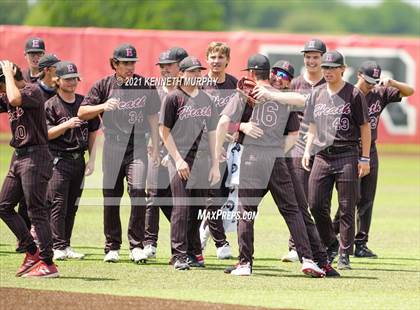 Thumbnail 2 in Tomball vs Rockwall-Heath (UIL 6A Regional Semi-Final) photogallery.