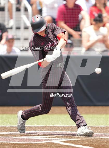 Thumbnail 3 in Tomball vs Rockwall-Heath (UIL 6A Regional Semi-Final) photogallery.