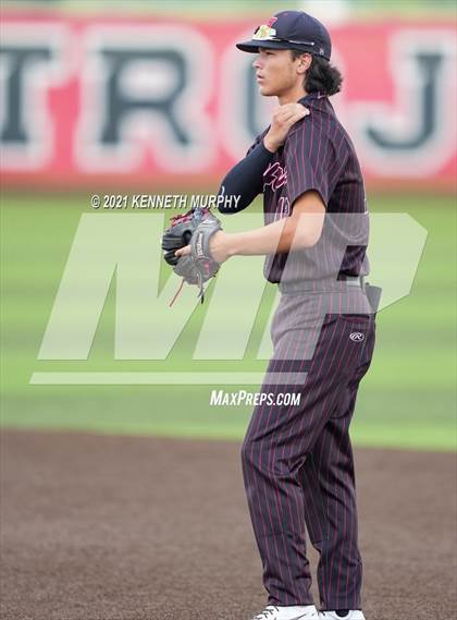 Thumbnail 2 in Tomball vs Rockwall-Heath (UIL 6A Regional Semi-Final) photogallery.