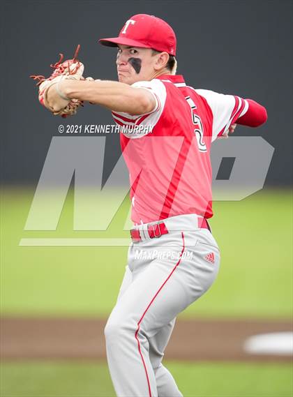 Thumbnail 3 in Tomball vs Rockwall-Heath (UIL 6A Regional Semi-Final) photogallery.