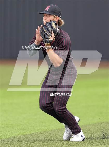 Thumbnail 3 in Tomball vs Rockwall-Heath (UIL 6A Regional Semi-Final) photogallery.