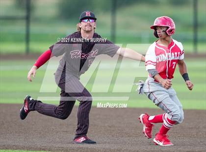 Thumbnail 3 in Tomball vs Rockwall-Heath (UIL 6A Regional Semi-Final) photogallery.
